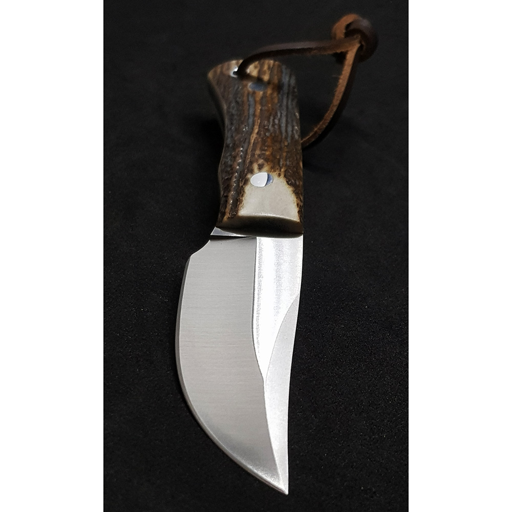 Нож-скиннер "ORIX", клинок 8 см, рукоять рог оленя, ножны кожа Нож-скиннер "ORIX", клинок 8 см, рукоять рог оленя, ножны кожа