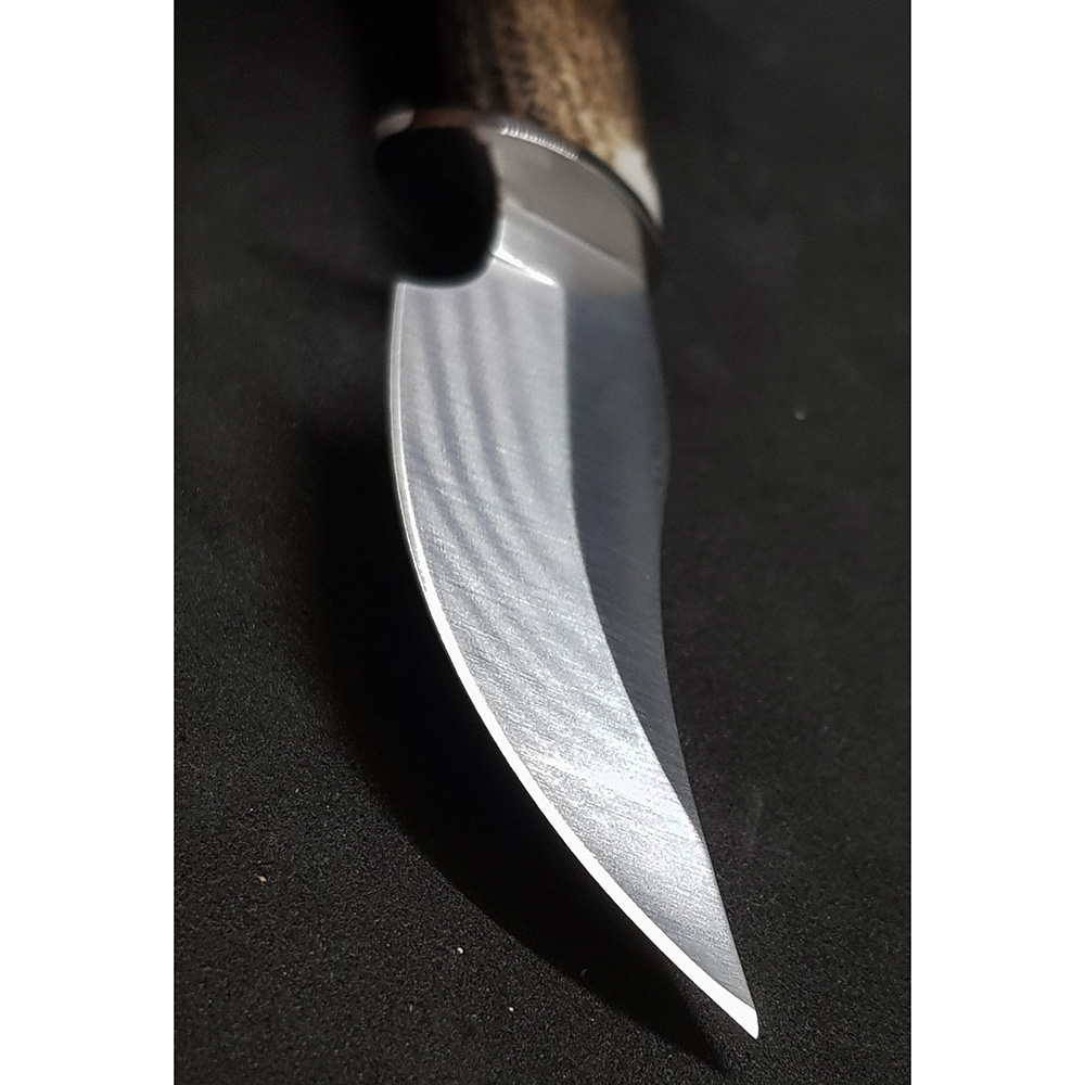 Нож "DP" с фикс клинком длиной 10 см, рукоять рог оленя, ножны кожа Нож "DP" с фикс клинком длиной 10 см, рукоять рог оленя, ножны кожа