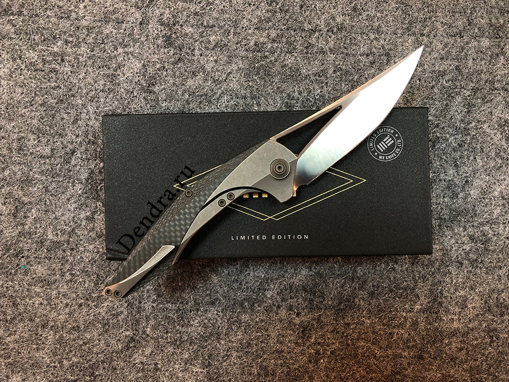 Нож складной We Knife  ZETA 720A, цвет серый, сталь M390, длина клинка 93 мм, рукоять титан/карбон, frame lock