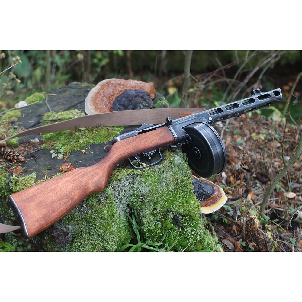 Пистолет-пулемёт Шпагина ППШ, патрон 7,62×25 мм, разработанный в СССР 1940 г. (2-ая Мировая Война) с