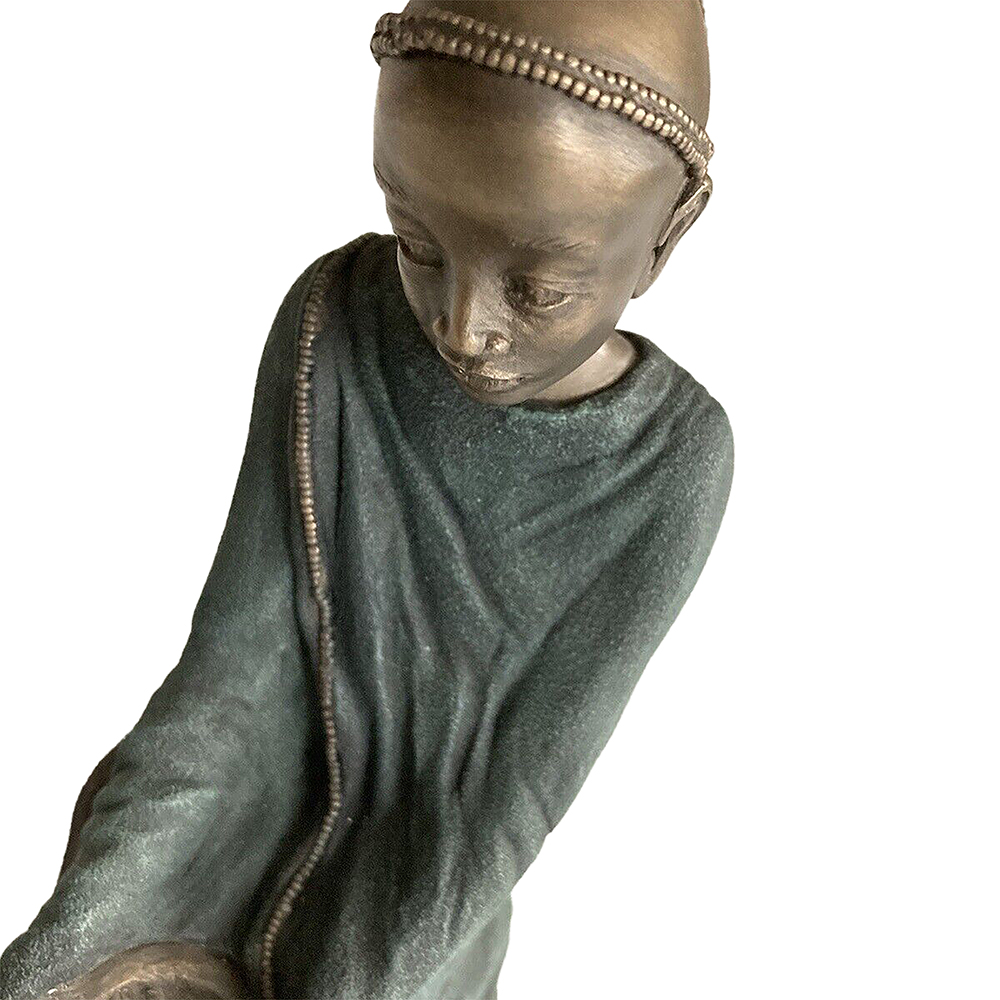 Фигурка Дети Масаи-Бахия,сидящая,патина,полистоун