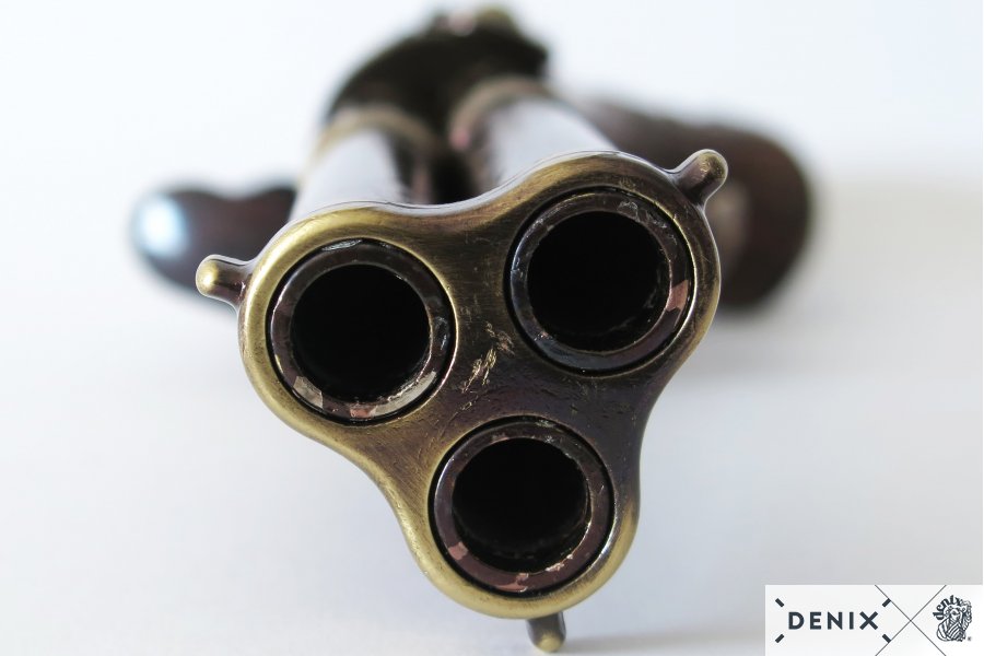 Пистолет трехдульный, Франция, 18 век Пистолет трехдульный, Франция, 18 век