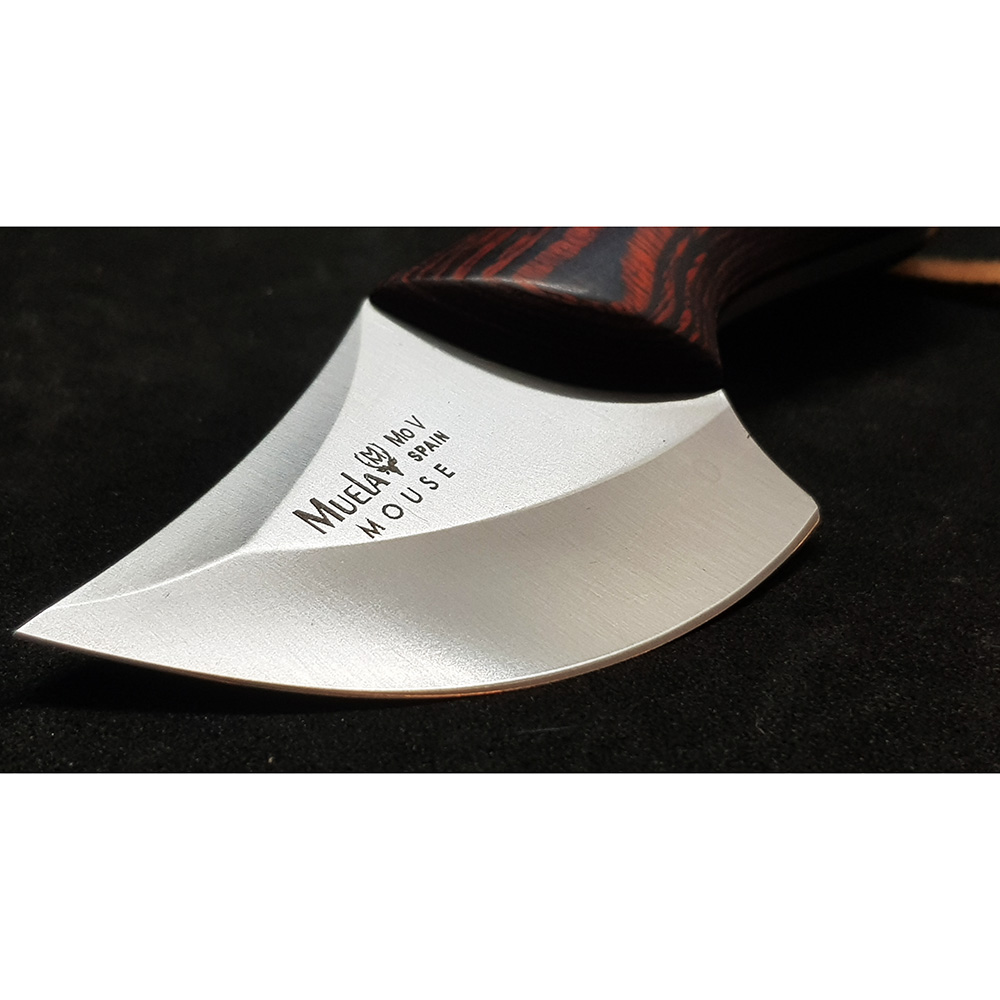 Нож-скиннер "MOUSE", клинок 6,5 см, рукоять красная микарта, ножны кожа Нож-скиннер "MOUSE", клинок 6,5 см, рукоять красная микарта, ножны кожа