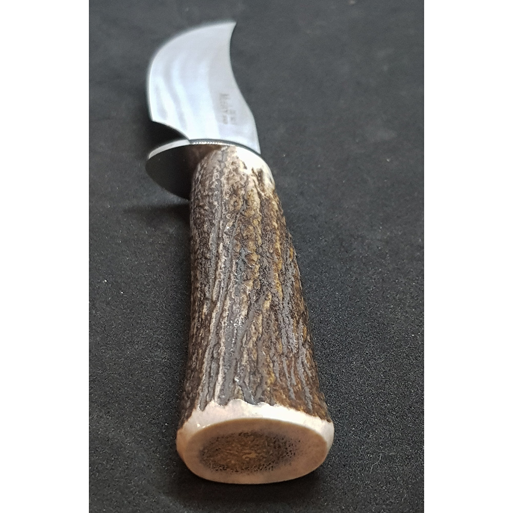 Нож "DP" с фикс клинком длиной 10 см, рукоять рог оленя, ножны кожа Нож "DP" с фикс клинком длиной 10 см, рукоять рог оленя, ножны кожа