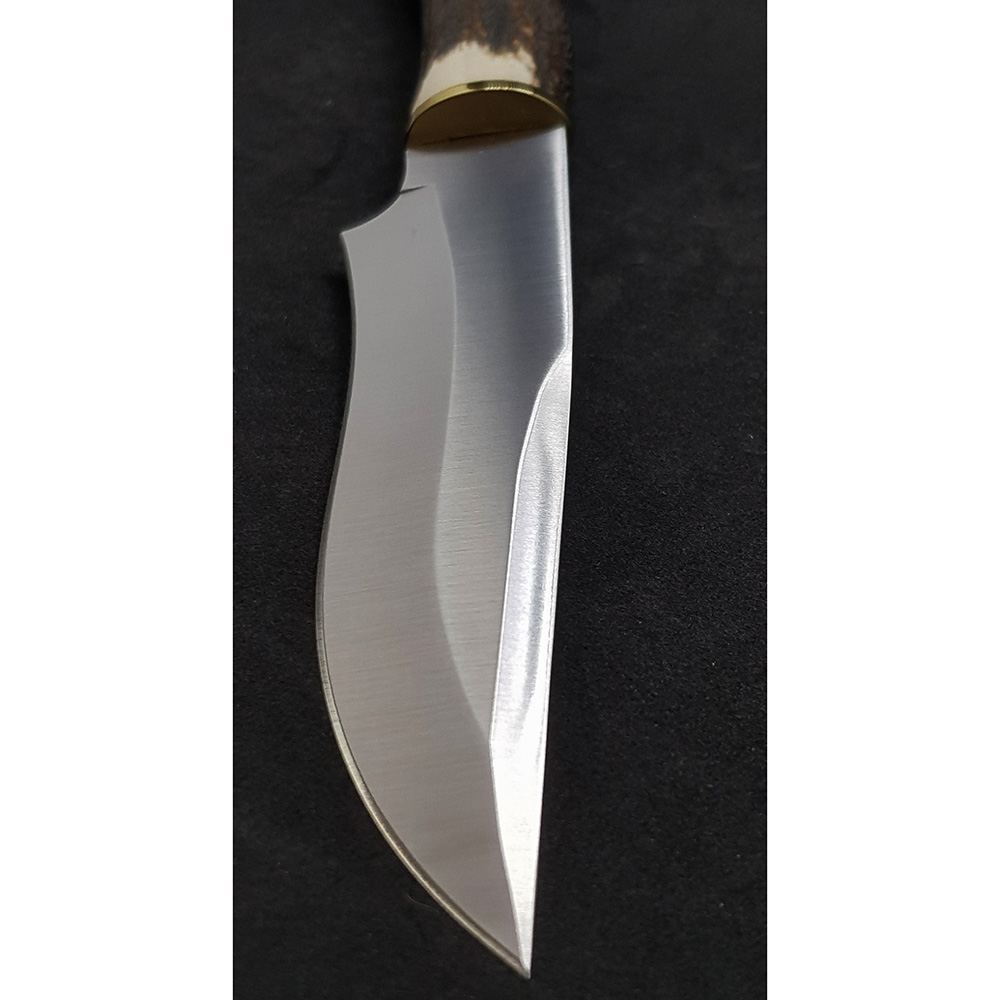 Нож "MAGNUM" с фикс клинком длиной 19 см, рукоять рог оленя, ножны кожа Нож "MAGNUM" с фикс клинком длиной 19 см, рукоять рог оленя, ножны кожа