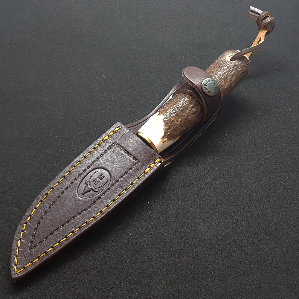 Нож "BRACO" с фикс клинком длиной 11 см, рукоять рог оленя, ножны кожа