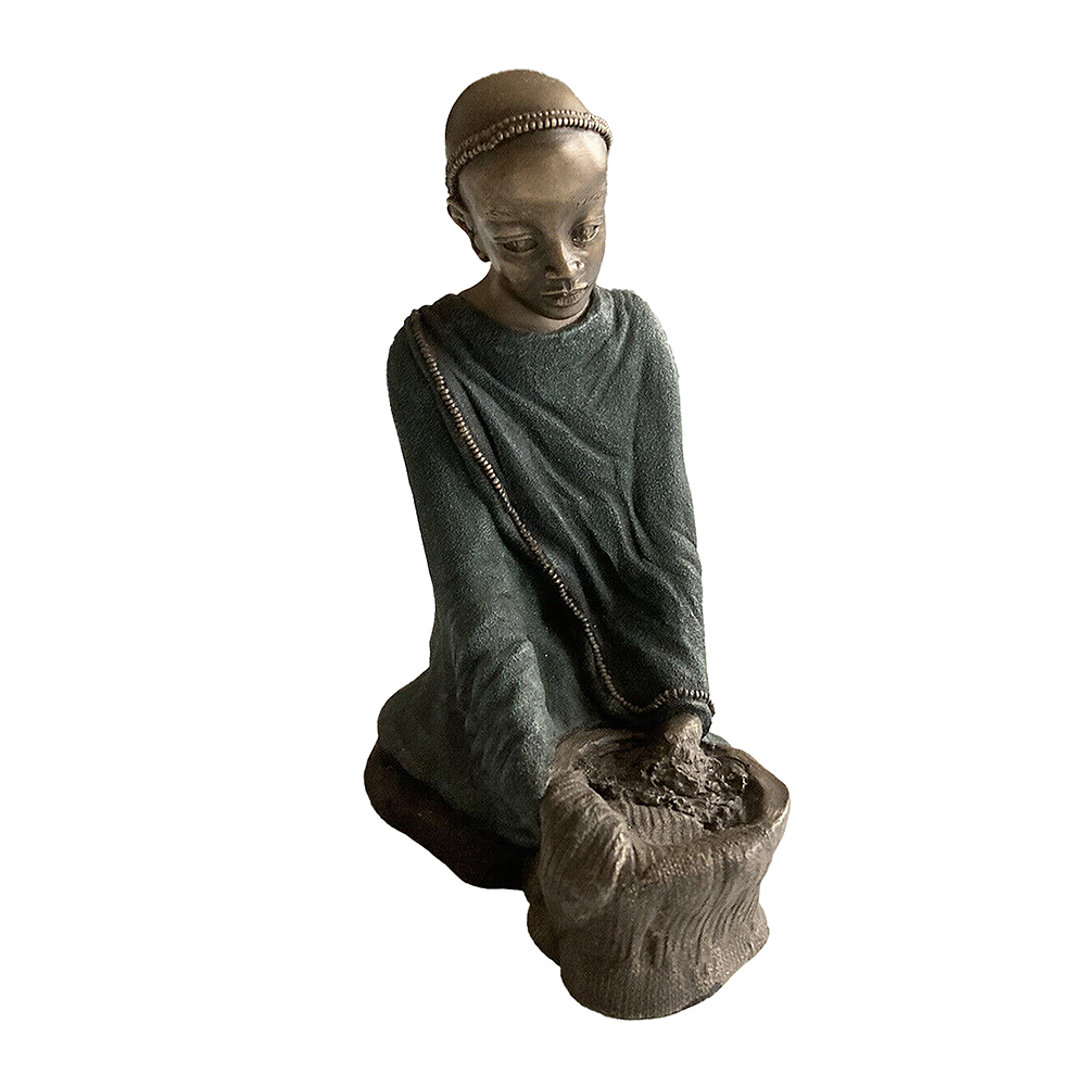 Фигурка Дети Масаи-Бахия,сидящая,патина,полистоун