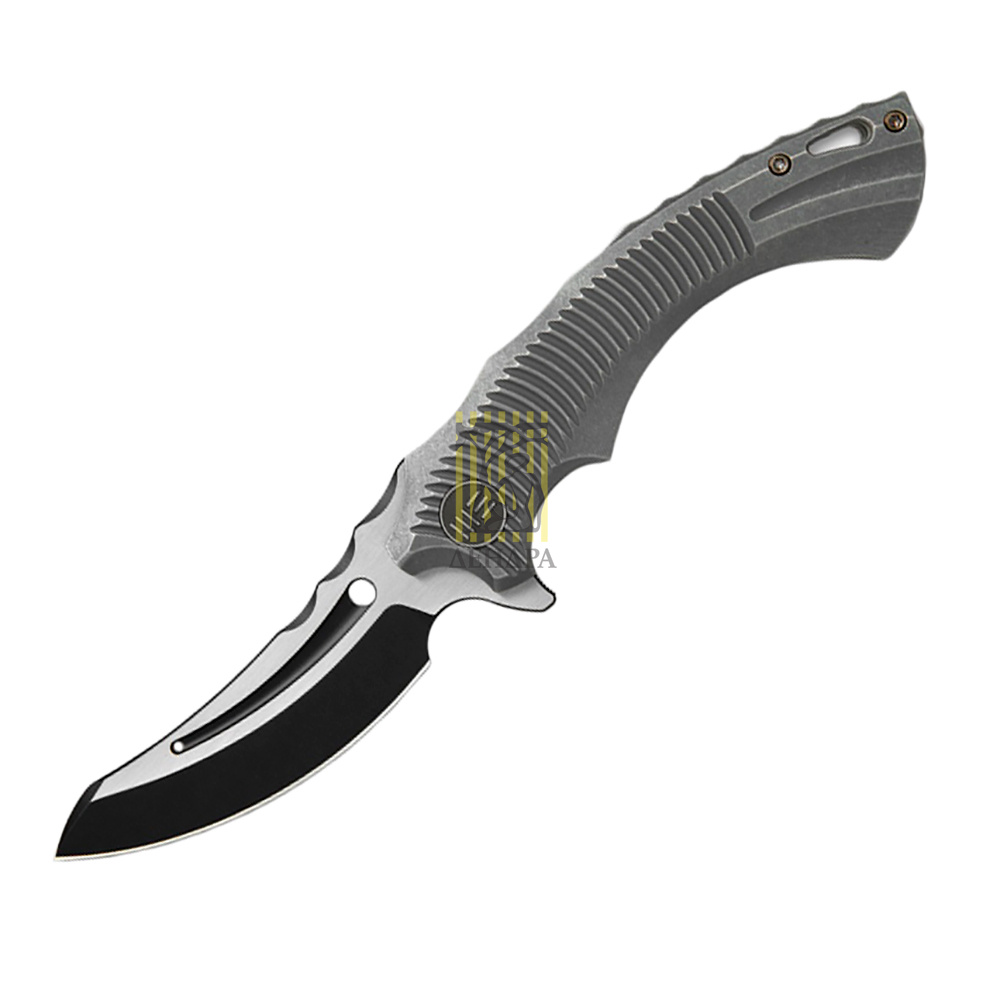 Нож складной, сталь M390, длина клинка 84 мм, сатинированное покрытие, рукоять титан, цвет серый, кл