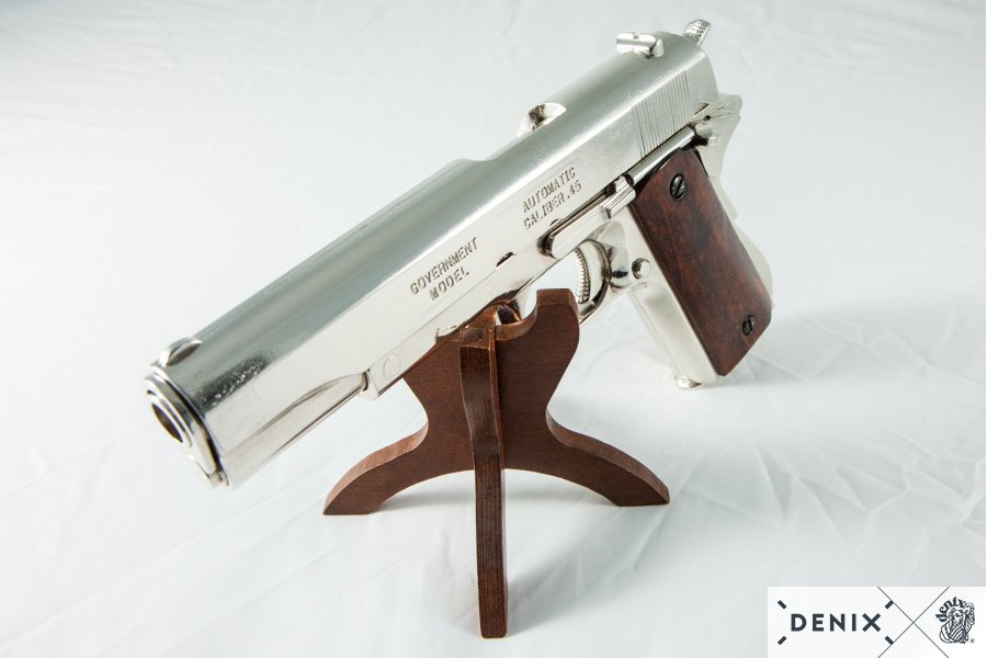 Пистолет автоматический M1911A1, .45 калибра, никелерованный, накладки из лакированного дерева, США, Пистолет автоматический M1911A1, .45 калибра, никелерованный, накладки из лакированного дерева, США,