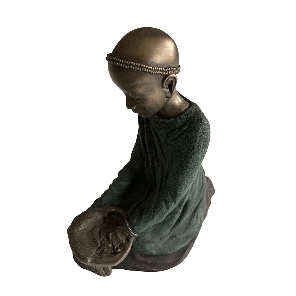 Фигурка Дети Масаи-Бахия,сидящая,патина,полистоун