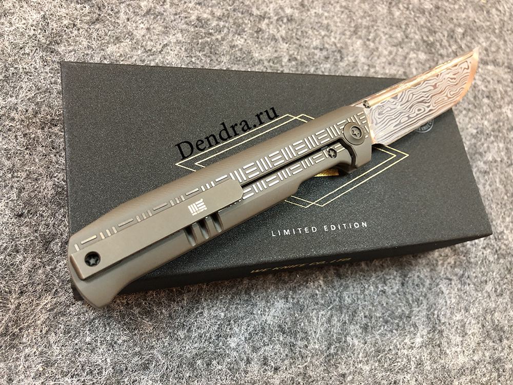 Нож 710DS, сталь Damasteel Bifrost, длина клинка 97 мм, рукоять титан, цвет коричневый с серым, fram