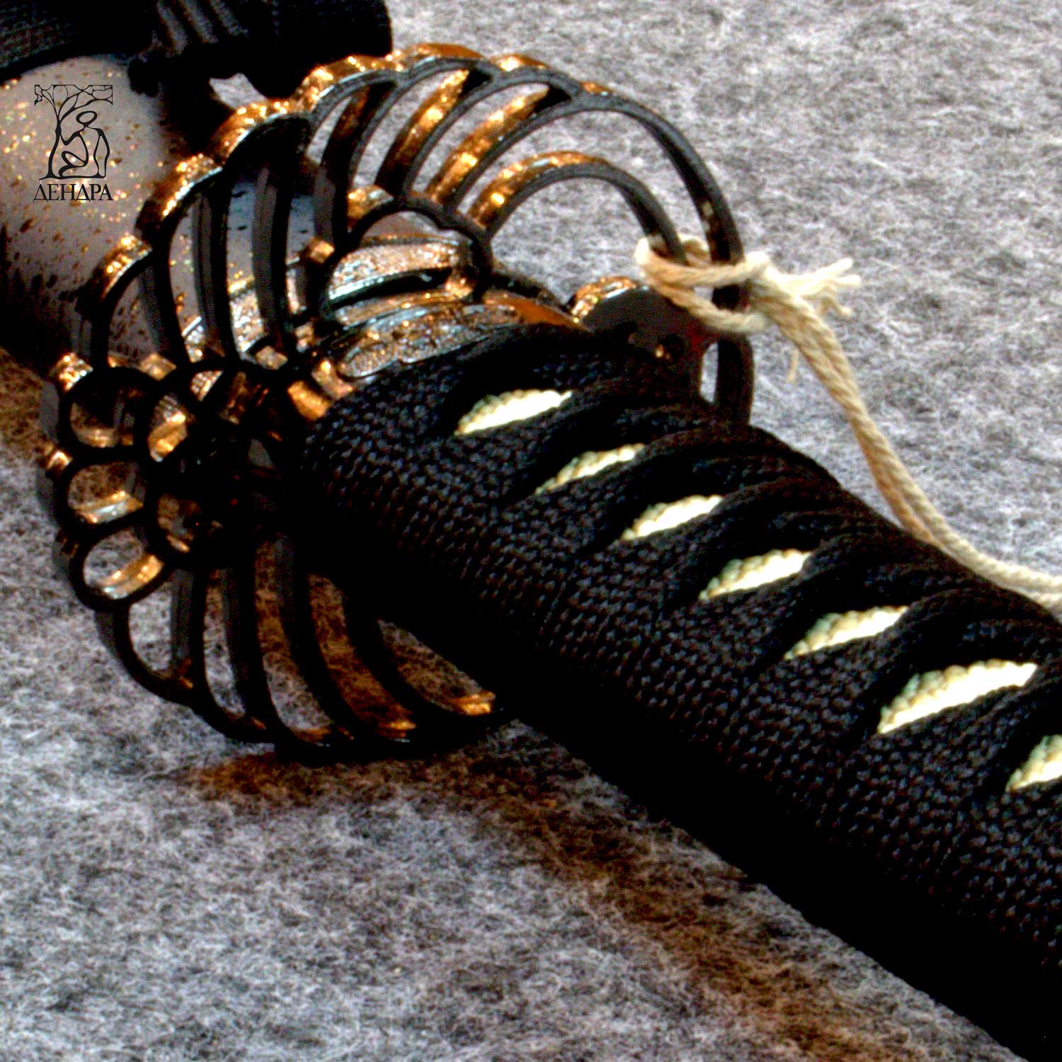 Катана, клинок 440 сталь, ножны черные, цуба с журавлем