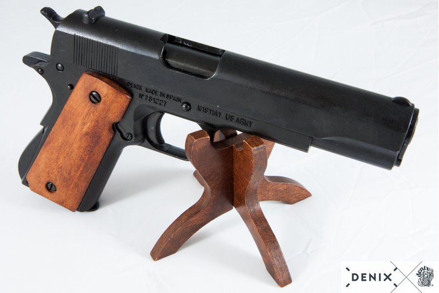 Пистолет автоматический M1911A1, .45 калибра, накладки из темного дерева,  США, 1911 (1-я и 2-я Миро