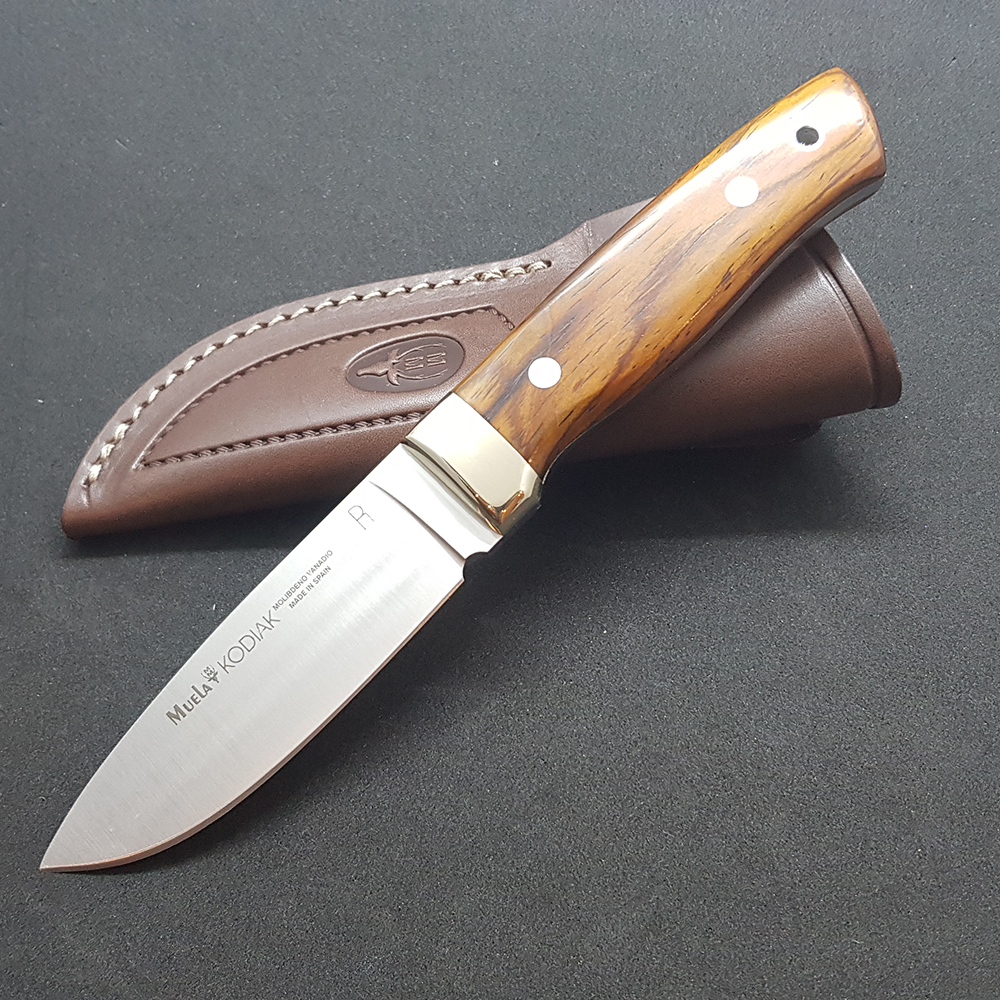 Нож "KODIAK" с фикс клинком длиной 10 см, рукоять красное дерево кокоболо, ножны кожа Нож "KODIAK" с фикс клинком длиной 10 см, рукоять красное дерево кокоболо, ножны кожа