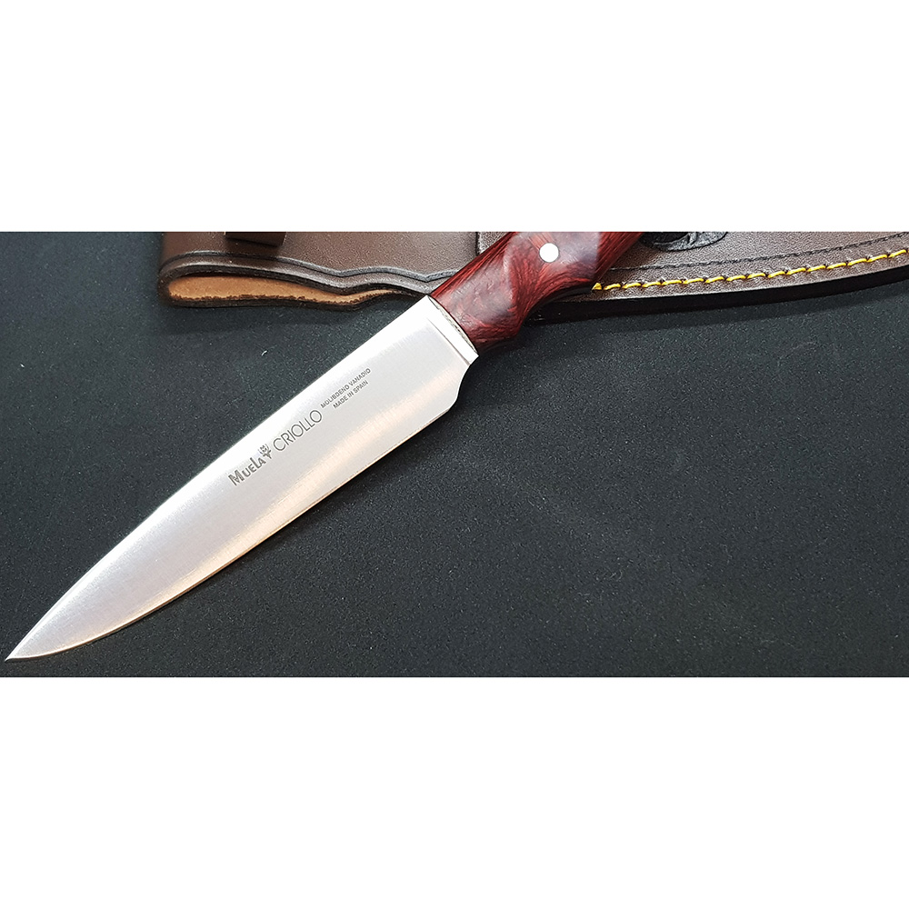 Нож "CRIOLLO" с фикс клинком длиной 17 см, рукоять красная микарта, ножны кожа