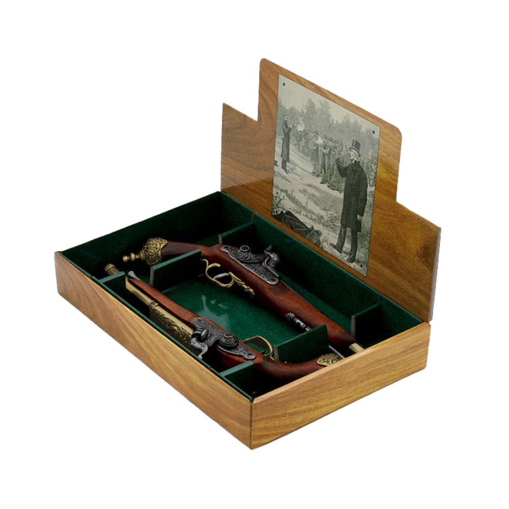 Пистолет кремневый, Бресция, Италия 1825 г., латунь, комплект 2 еденицы Пистолет кремневый, Бресция, Италия 1825 г., латунь, комплект 2 еденицы