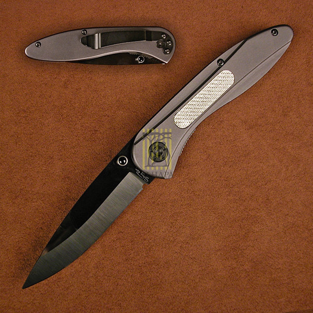 Нож складной, клинок черн.керамика, 8,26 см, рукоять алюминий с покрытием из титана и вставкой карбо