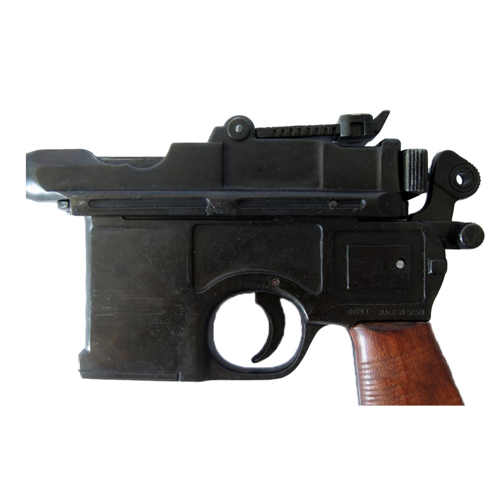 Маузер К96 самозарядный пистолет, колибр 7,63, разработан в 1896 г с деревянной кобурой-прикладом