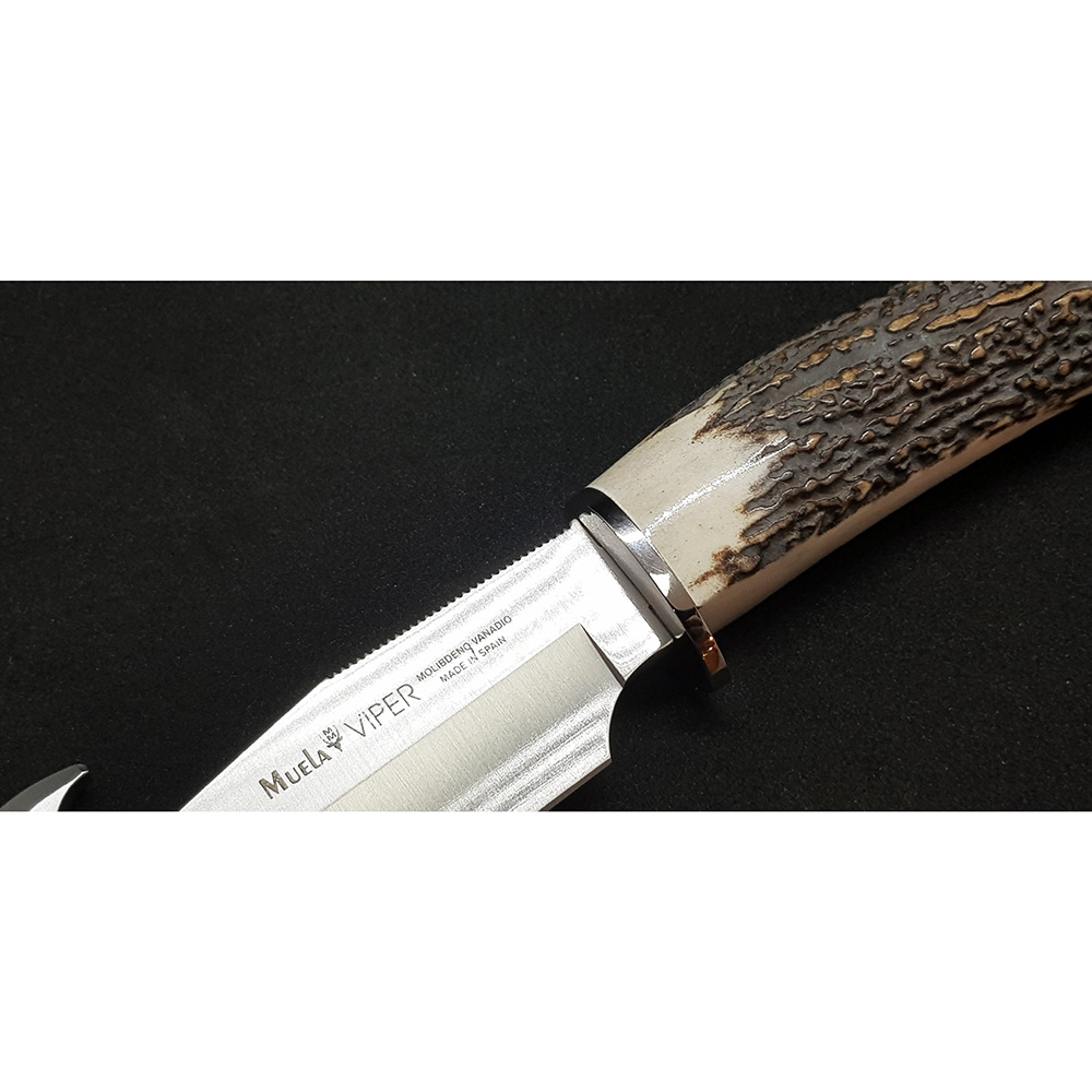 Нож-скиннер "VIPER", клинок 11 см крюк, рукоять рог оленя, ножны кожа