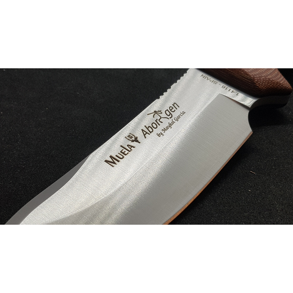 Нож "ABORIGEN" с фикс клинком длиной 12 см, рукоять бежевая микарта (canvas-micarta), ножны кожа