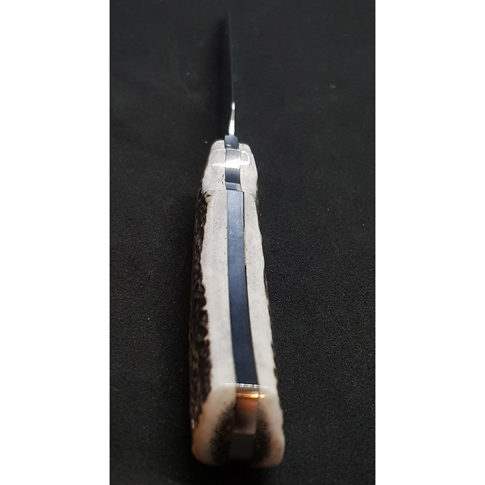 Нож "CRIOLLO" с фикс клинком длиной 14 см, рукоять рог оленя, ножны кожа