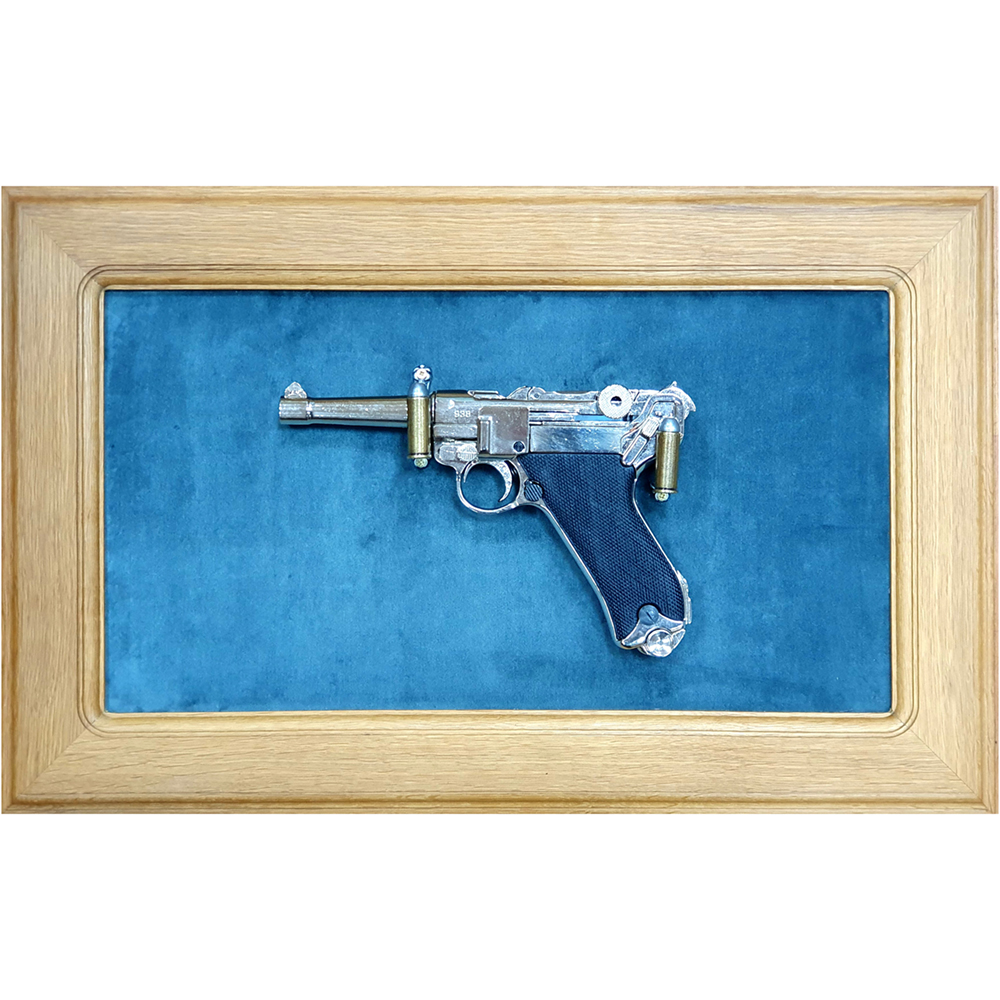 Пистолет Люгер модель P08, полуавтоматический, Германия, 1898 г., никелированный корпус, пластиковые накладки, цвет черный.