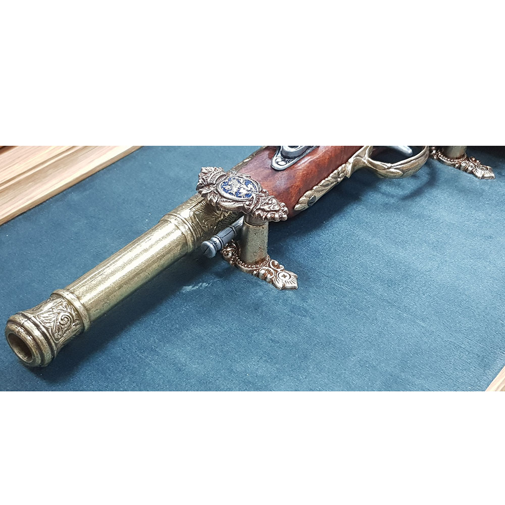 Пистолет кремневый для леворукого стрелка, Индия 18 век, цвет латунь