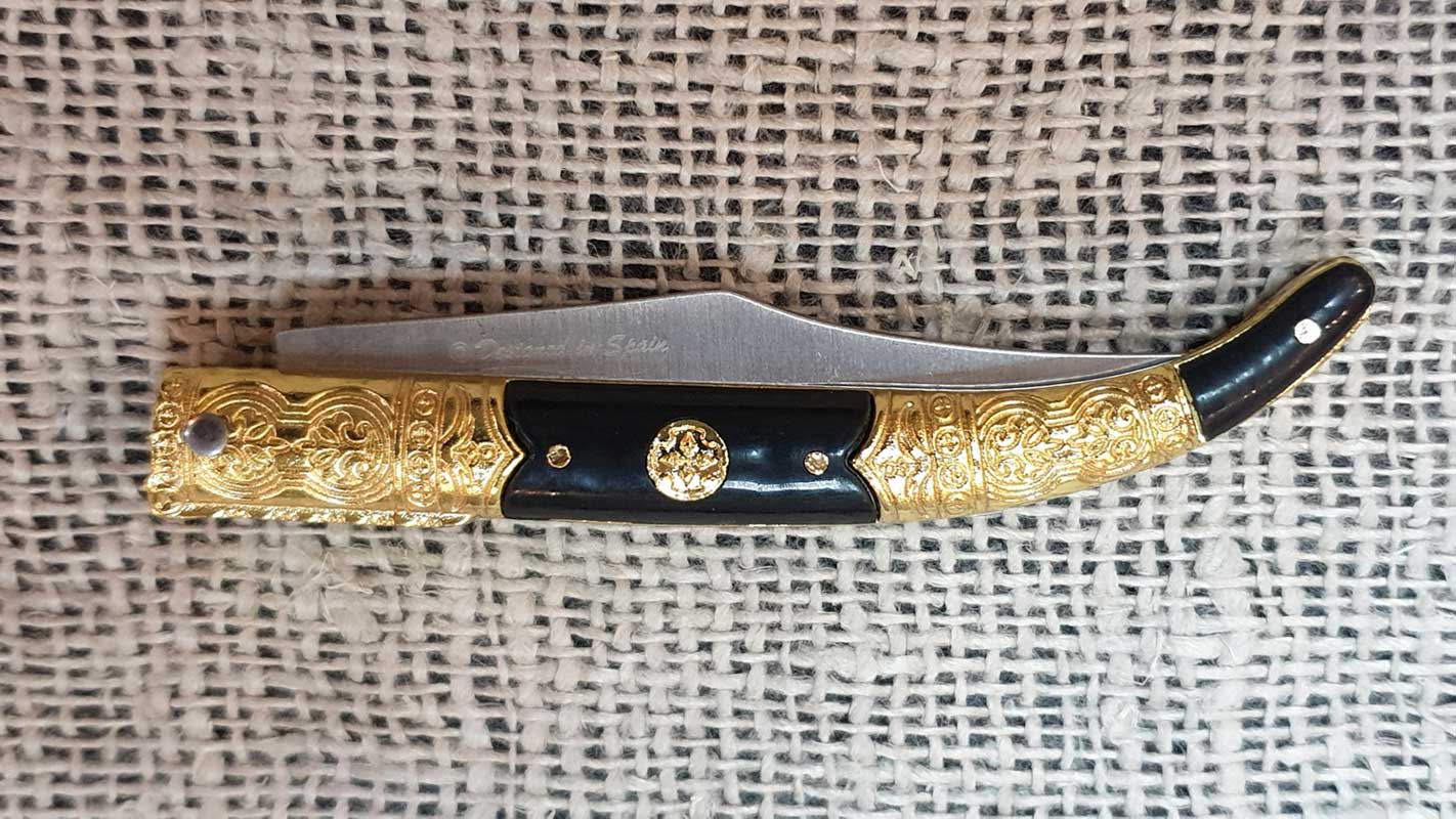 Нож складной наваха , длина клинка 8,3 см, материал клинка Stainless steel, рукоять Zamak пластик, п