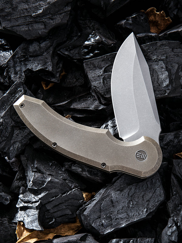 Нож складной FEROX 812A, цвет бронзовый, сталь Bohler M390 , длина клинка 92 мм, рукоять титан, fram