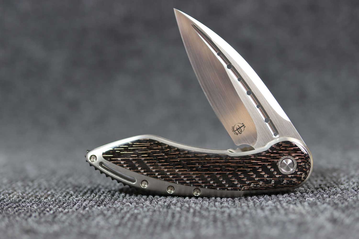 Коллекционный авторский складной нож Todd Begg Custom "Glimpse" Star Strike карбон